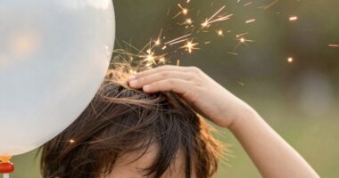 electricity reveals atmospheric clues